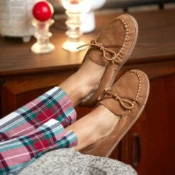 Minnetonka Men's Suede Sheepskin Hardsole Moc 11 Minnetonka Men's Suede Sheepskin Hardsole Moc -Men's Shoes popular store unnamed file 966